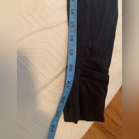 Lululemon half zip running shirt - Picture 6 of 7